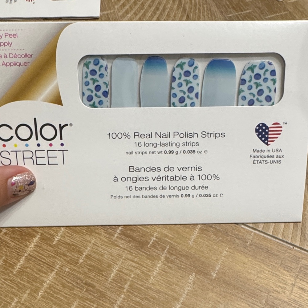 Color Street Nail strips - Berry Sweet